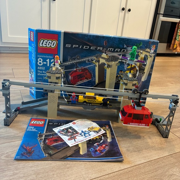 LEGO Spider-Man 4852: Spider-Man The Green Goblin—The Final